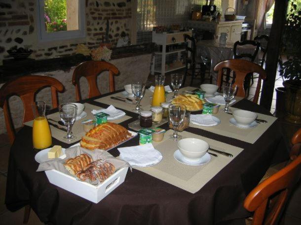 Terre De Garance Bed & Breakfast Lagardelle-sur-Lèze Rom bilde